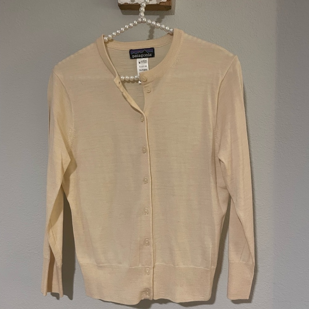 Patagonia Pale Yellow/Cream 100% Marino Cardigan Sweater Fine-Knit